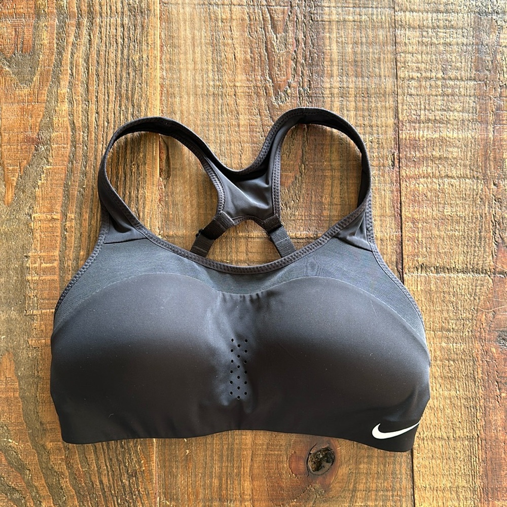 Nike black sports bra!!